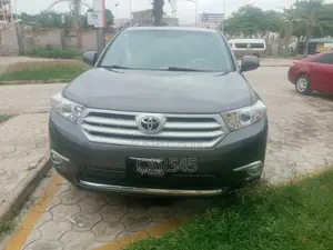 Toyota Highlander 2010 Gray