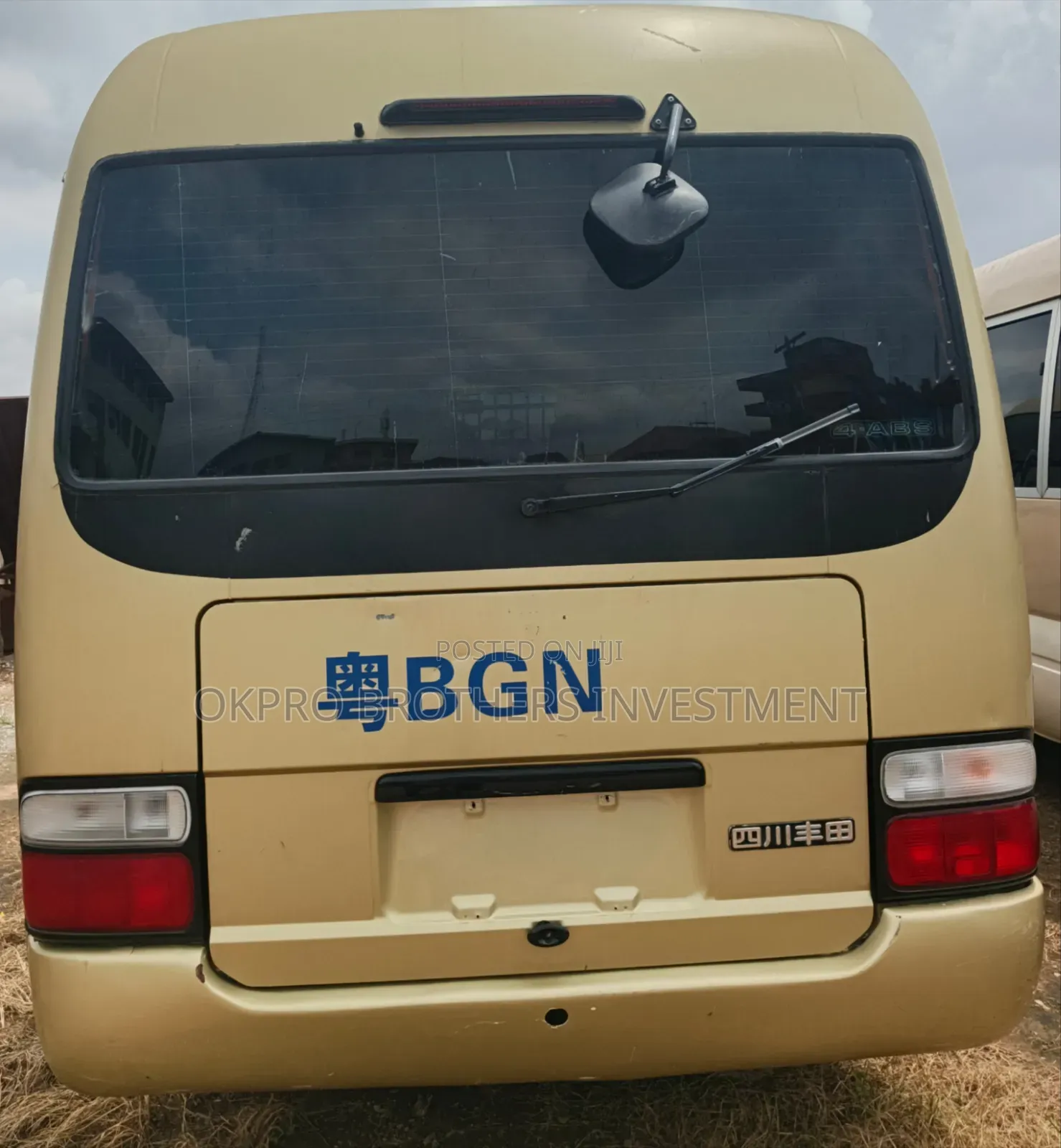 Toyota Coaster 2017 Gold
