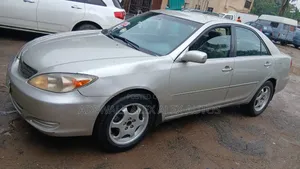 Toyota Camry 2004 Silver