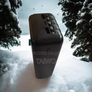 30,000mah Strong Solar/Dc Powerbank
