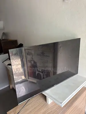 32 Inches Hisense Tv