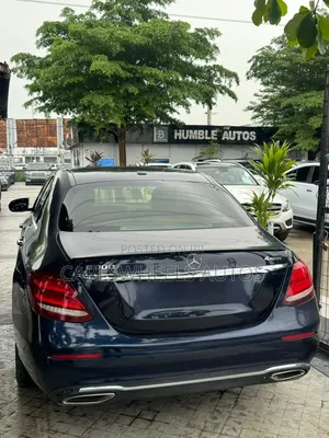 Mercedes-Benz E300 4Matic AWD Sedan (2.0L 4cyl 9A) 2017 Blue