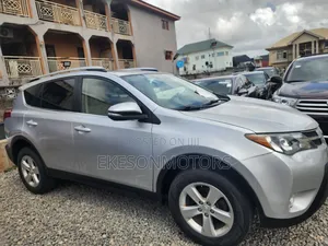 Toyota RAV4 2015 Silver