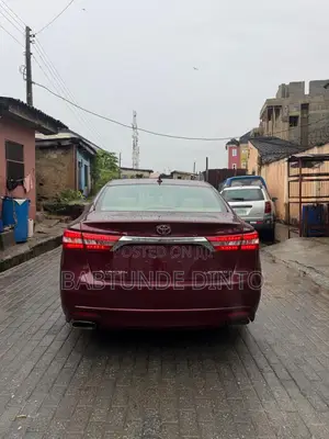 Toyota Avalon Limited 4dr Sedan (3.5L 6cyl 6A) 2014 Red