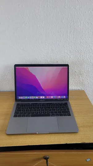 Laptop Apple MacBook Pro 2017 8GB Intel Core i5 SSD 256GB