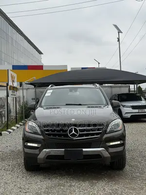 Mercedes-Benz M Class ML350 4MATIC 4dr SUV AWD (3.5L 6cyl 7A) 2014