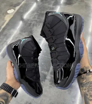 *Air Jordan Xi Retro “Midnight Navy”