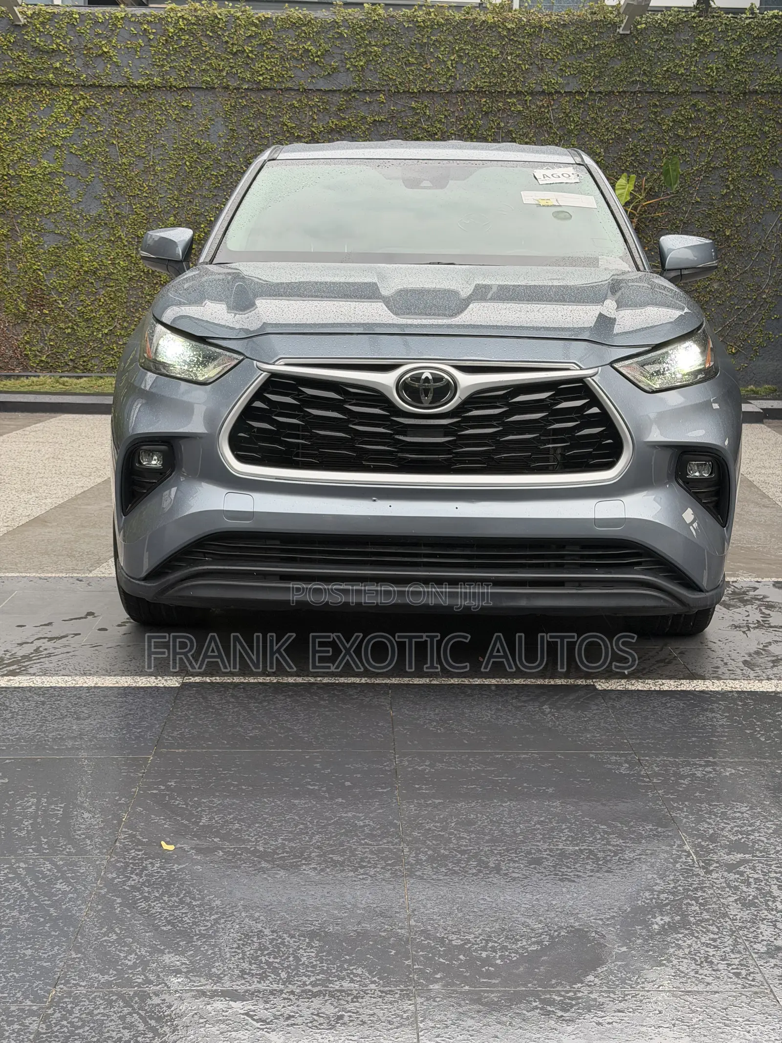 Toyota Highlander LE 2022 Blue