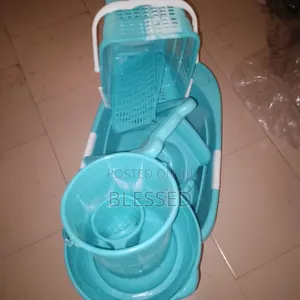 Complete Plastic Baby Bath Set