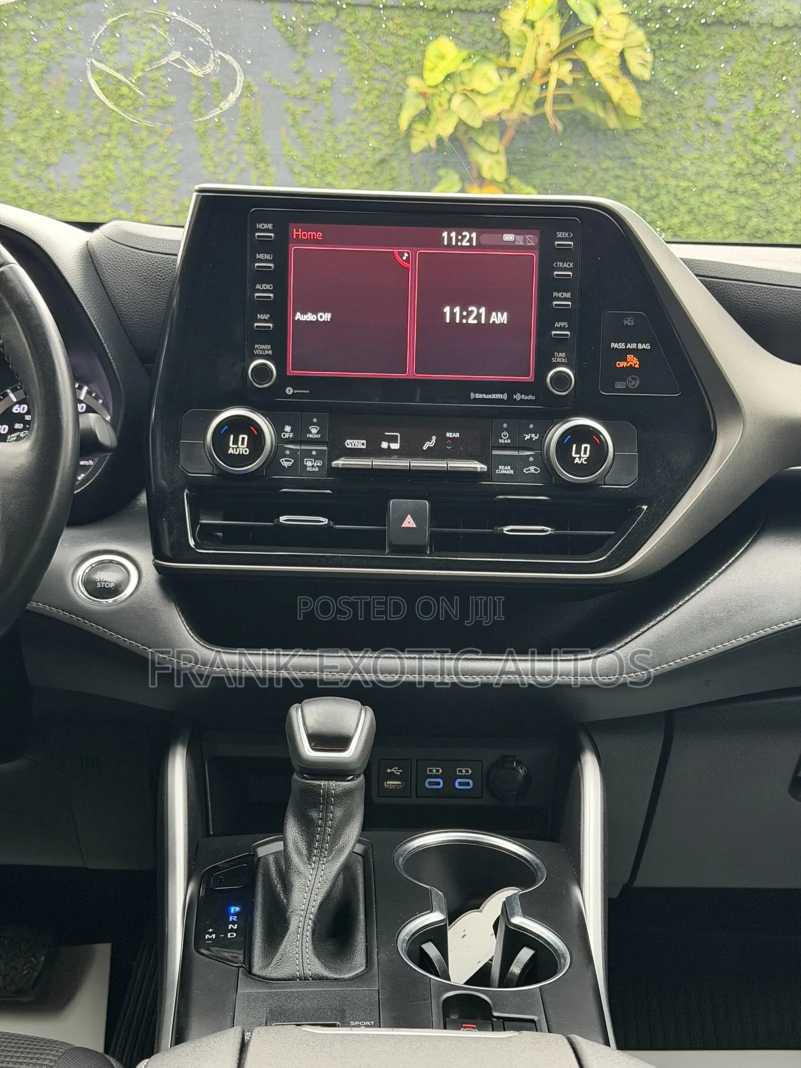 Toyota Highlander LE 2022 Blue
