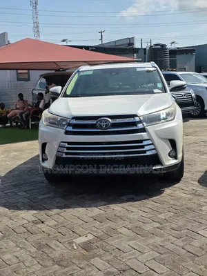 Toyota Highlander Limited Platinum 4x2 V6 (3.5L 6cyl 8A) 2017 White