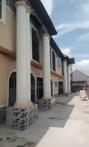 2bdrm Block of Flats in Jeddo Behind Warri for sale