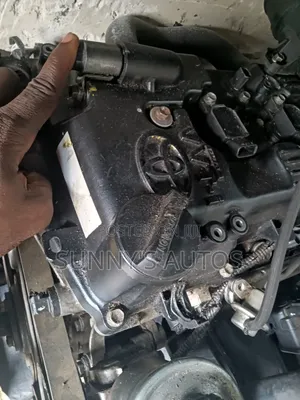 Toyota Hiace Bus 2017 Engine.