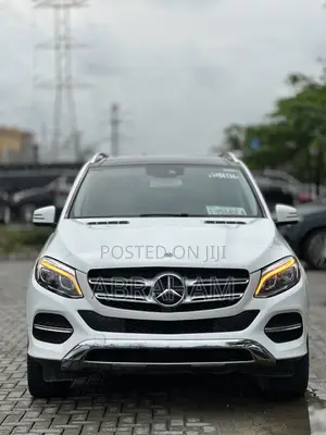 Mercedes-Benz GLE-Class 2018 White