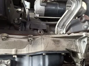 Toyota Hiace Bus 2017 Engine.