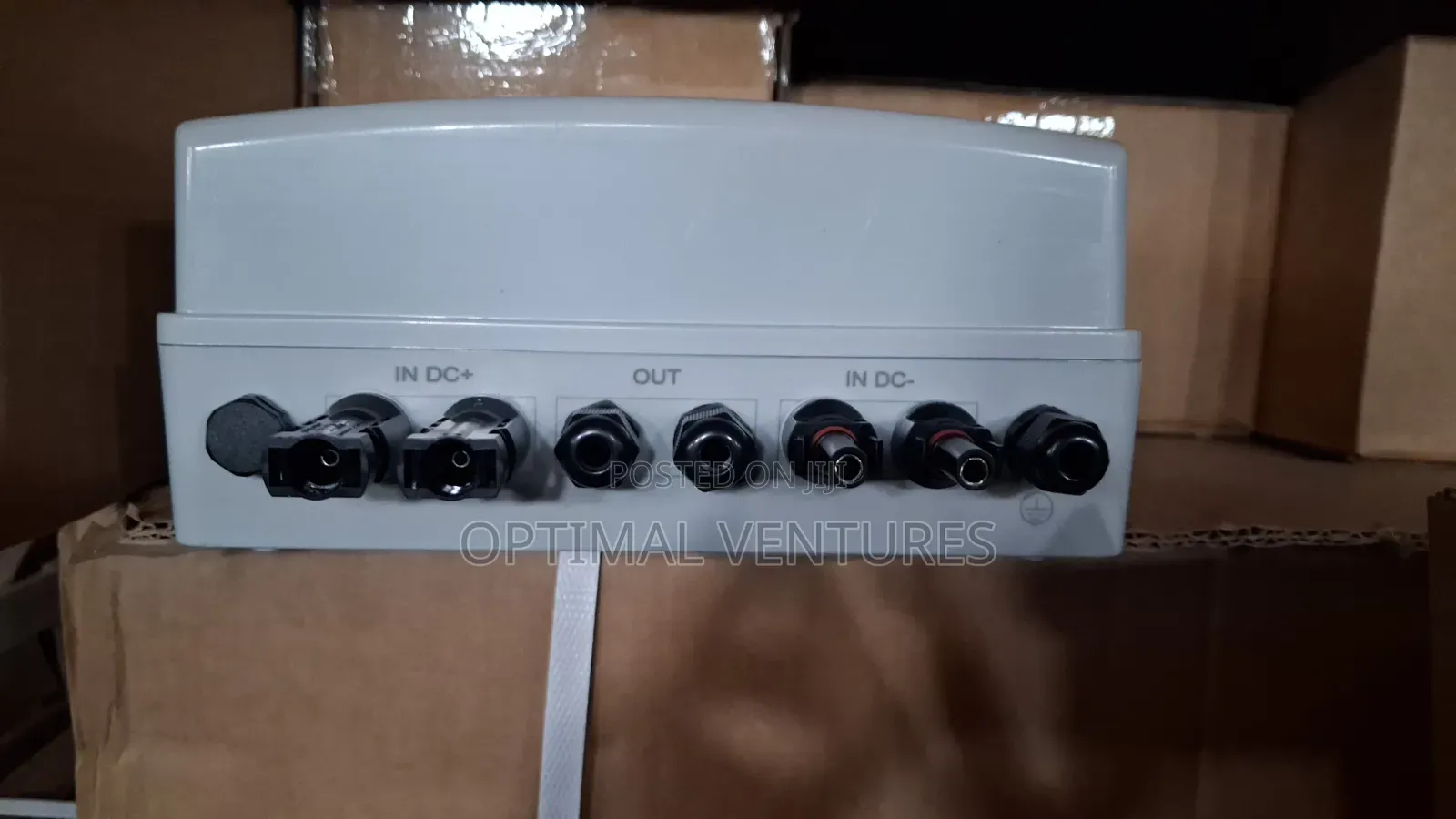 2 Way in 1 Way Out Pv Combiner Box