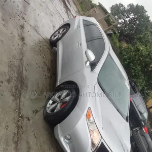 Toyota Venza XLE 2012 Silver