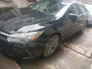 Toyota Camry SE 4dr Sedan (2.5L 4cyl 6A) 2015 Black