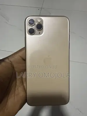 Apple iPhone 11 Pro Max 64 GB Gold