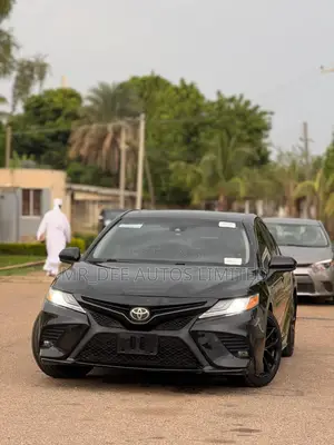 Toyota Camry 2018 Black