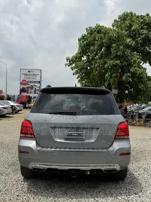 Mercedes-Benz GLK-Class Base GLK 350 4dr 4x2 (3.5L 6cyl 7A) 2015 Gray