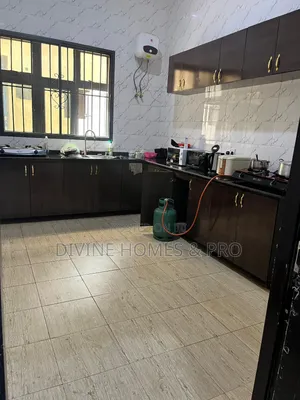 Studio Apartment in By Nigeria Ghana, Life Camp for rent