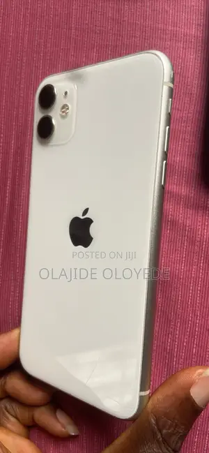 Apple iPhone 11 64 GB White