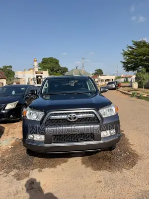 Toyota 4-Runner 2010 Gray