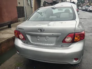 Toyota Corolla 2009 Silver