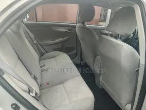 Toyota Corolla 2009 Silver