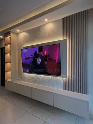 Tv Console With High Gloss Board