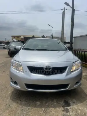 Toyota Corolla 2010 Silver