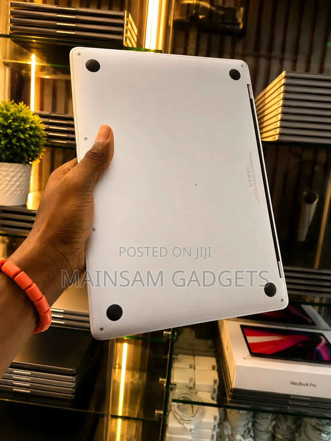 Laptop Apple MacBook Pro 2017 8GB Intel Core i5 SSD 256GB