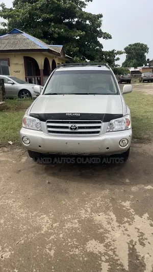 Toyota Highlander Limited V6 FWD 2004 Silver