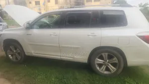 Toyota Highlander 2009 White