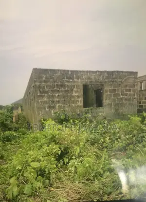 5bdrm Room & Parlour in Olutoyin Estate, Ado-Odo/Ota for sale