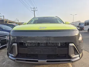 Hyundai Kona Limited 2024 Yellow