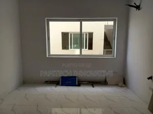 2bdrm Apartment in Ikate Lekki Lagos for rent