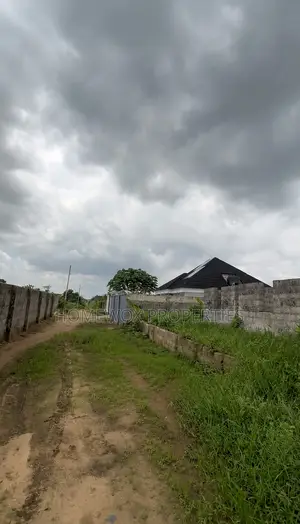 8bdrm Block of Flats in Choba for sale