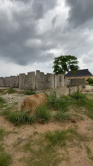 8bdrm Block of Flats in Choba for sale