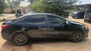 Toyota Corolla LE 4dr Sedan (1.8L 4cyl CVT) 2015 Black