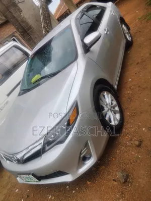 Toyota Corolla LE 4dr Sedan (1.8L 4cyl CVT) 2014 Silver