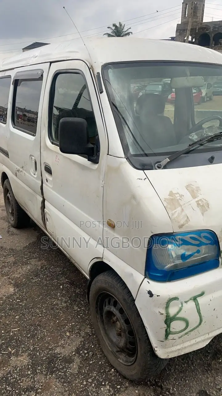 Suzuki Every 2015 White