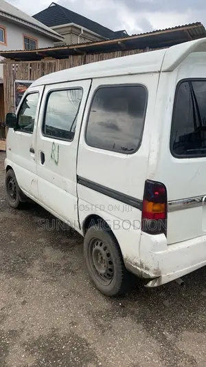 Suzuki Every 2015 White