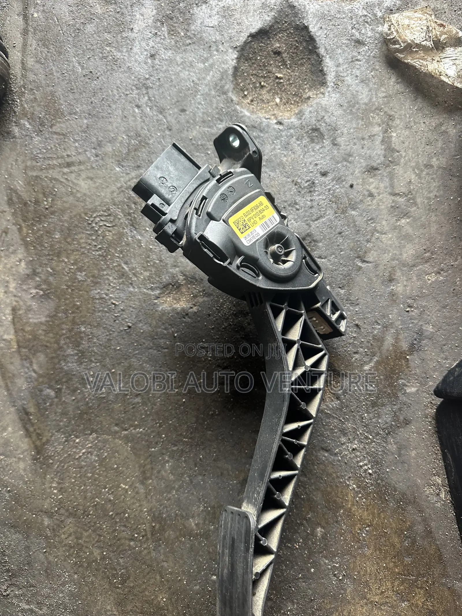Throttle Pedal Range Rover Engine 2012