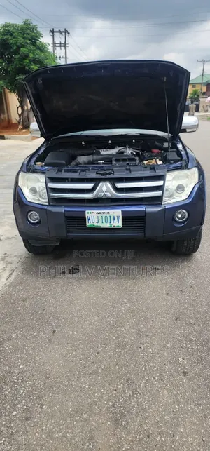Mitsubishi Pajero 3.8 GLS 4x4 Automatic 2007 Blue