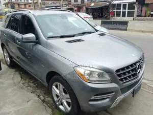 Mercedes-Benz M Class 2012 Gray