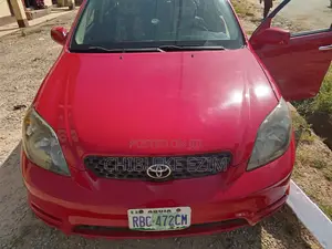 Toyota Matrix XR Hatchback FWD (1.8L 4cyl 4A) 2004 Red