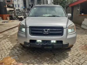Honda Pilot 2004 Silver