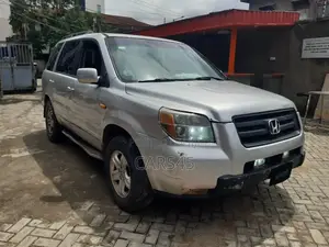 Honda Pilot 2004 Silver